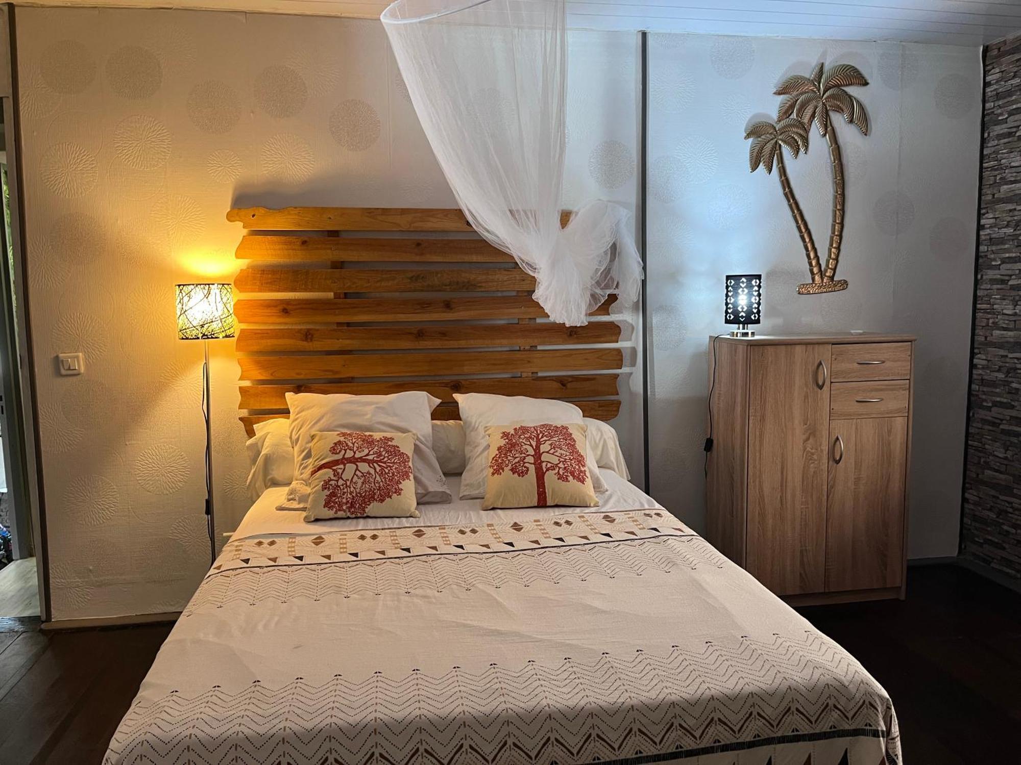 Faaora Lodge, Little Paradise Haapiti Bagian luar foto